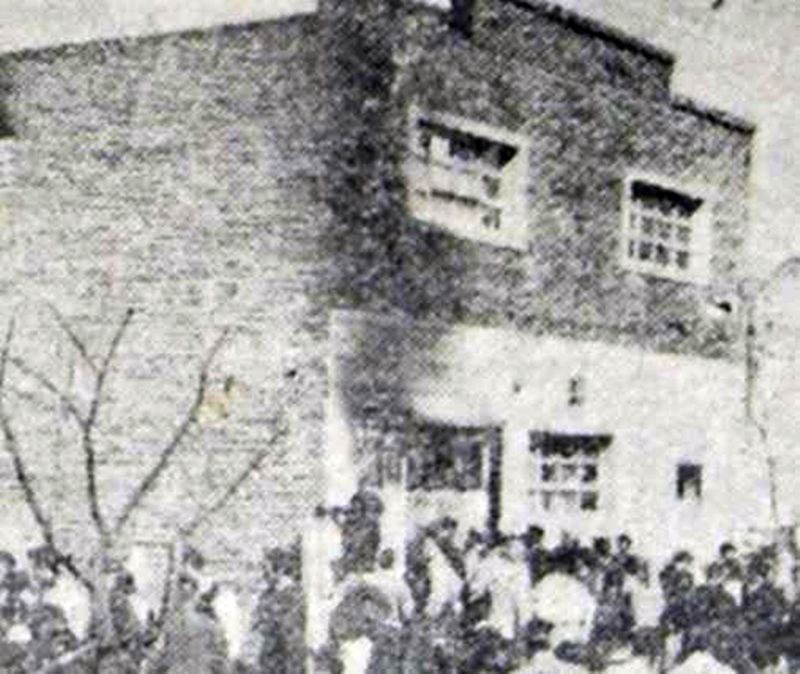 El momento del incendio, en una foto de Clarín recuperada por Graciela Blanco.