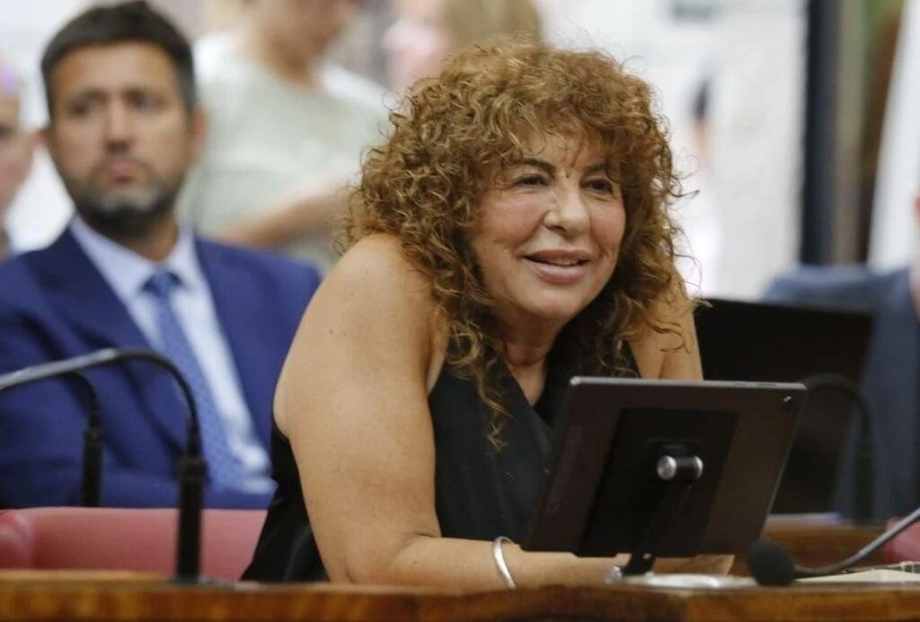 Ang&eacute;lica Gonz&aacute;lez, la autora del proyecto de la bandera de General Pueyrredon. (0223)