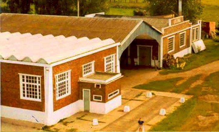 La fábrica de La Victoria en los años ’70. (Madariaguenses fuera de casa)