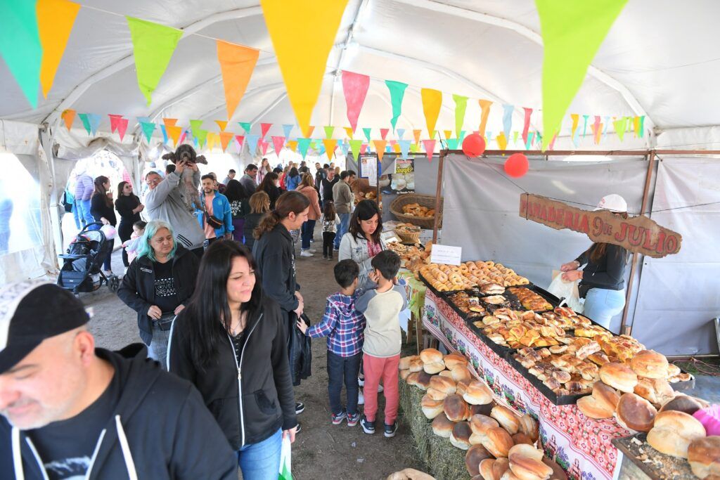 La Fiesta de la Galleta de Campo convoca a miles de visitantes cada año. (Turismo Mercedes)