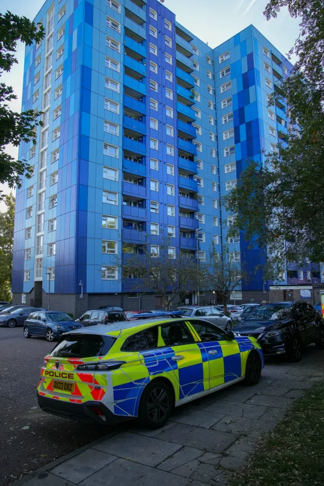 El complejo de edificios donde ocurri&oacute; el triple crimen de Juliana y sus hijos. (The Sun)