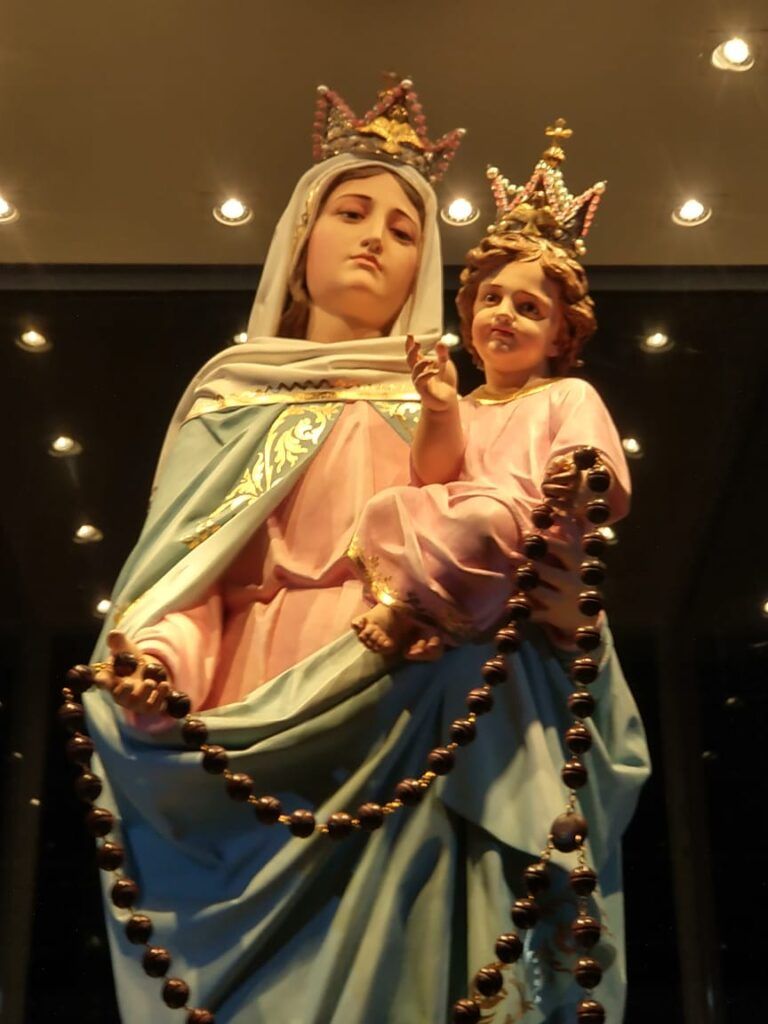 La imagen de la Virgen del Rosario existente actualmente en el Santuario de San Nicolás. (Gentileza padre Luis Prieto)