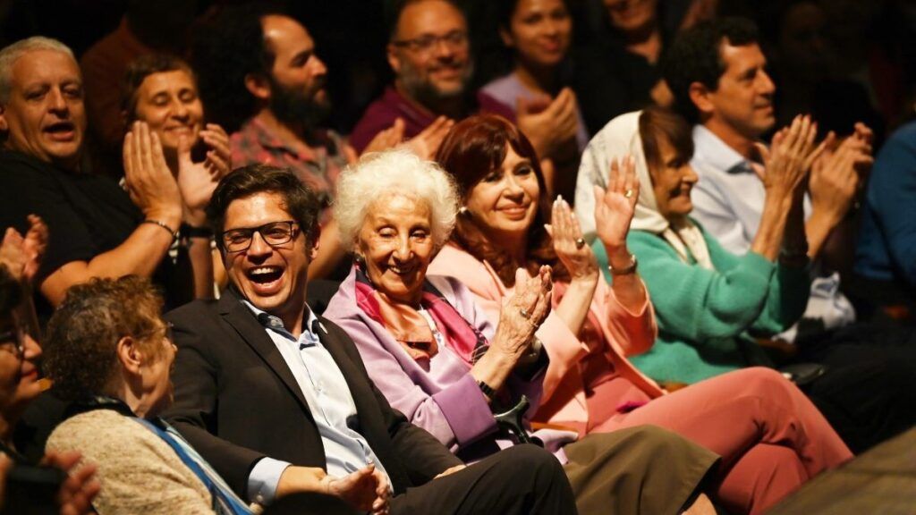 Cristina Fern&aacute;ndez y Axel Kicillof, reencuentro mediado por Estela de Carlotto.