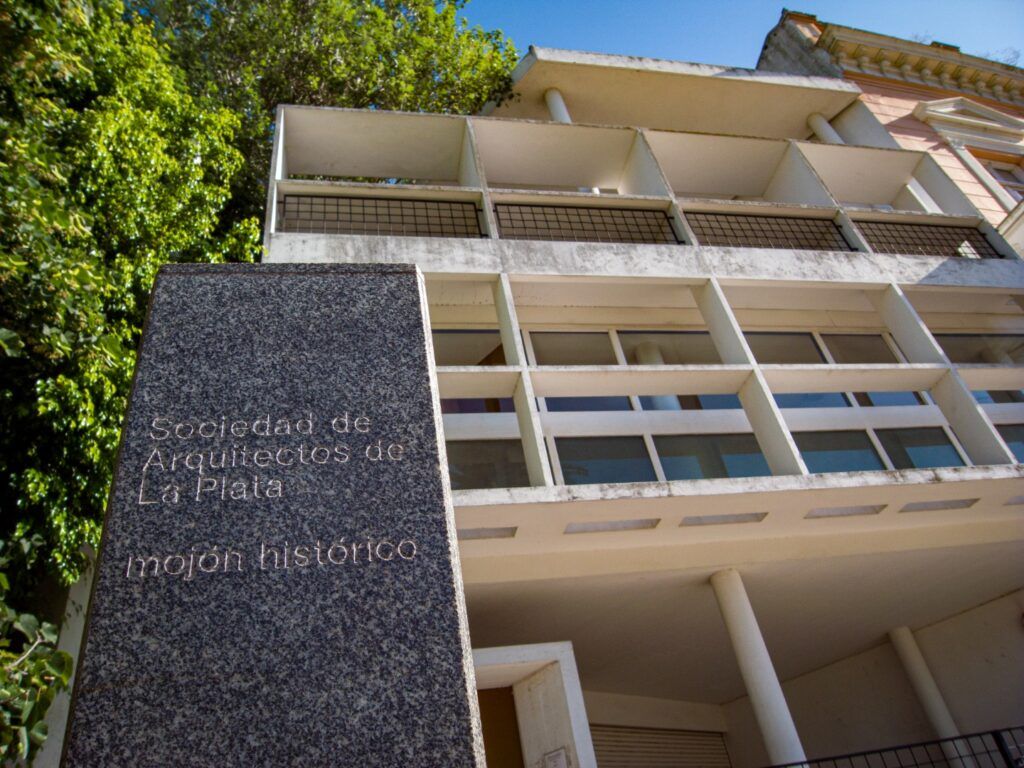 La Casa Curutchet, “mojón histórico” de la arquitectura platense. (DIB | Foto del autor)