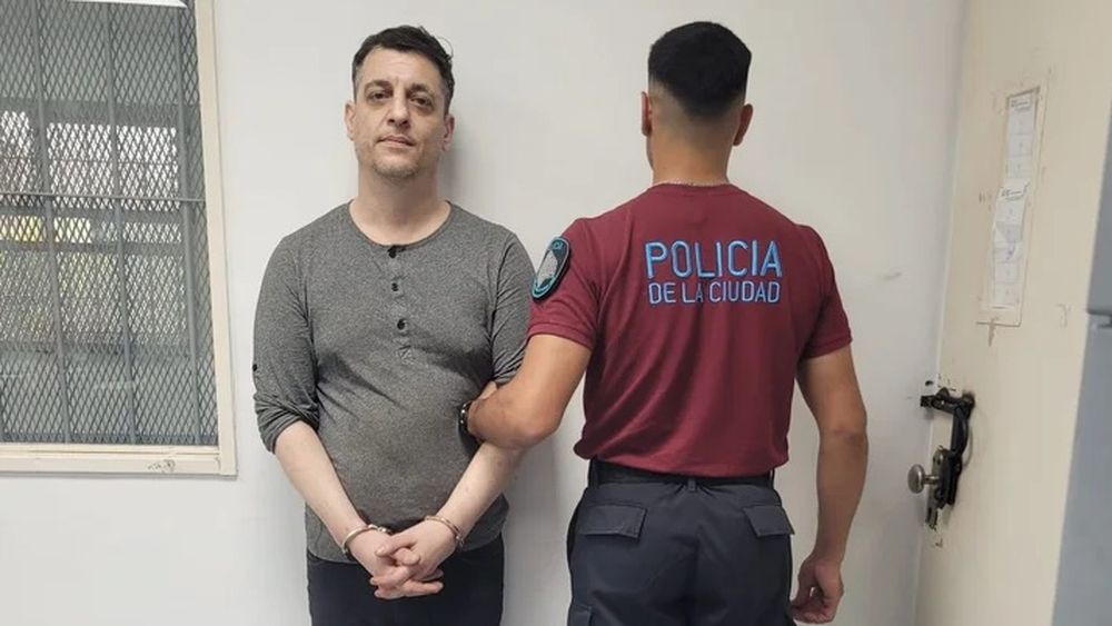 Leandro García Gómez, empresario e ingeniero de 46 años, fue imputado por el delito de privación ilegítima de la libertad en contra de su expareja, Lourdes Fernández.