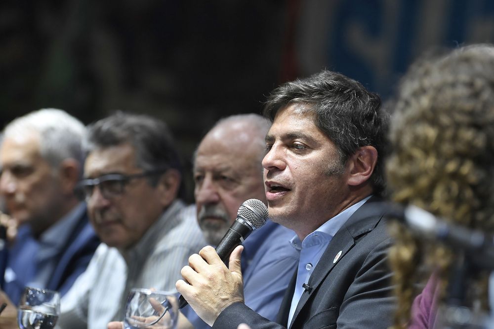 El gobernador Axel Kicillof encabezó el acto junto a candidatos y gremialistas “Con la Fuerza de los Trabajadores”. (Gobernación)