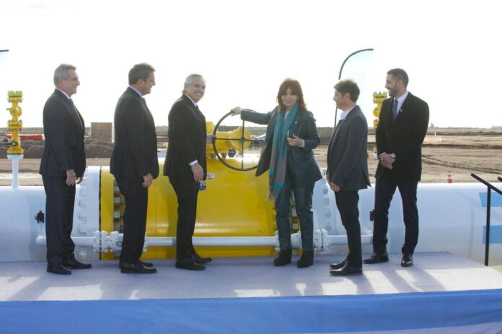 El día de la inauguración del gasoducto, en Salliquelló.