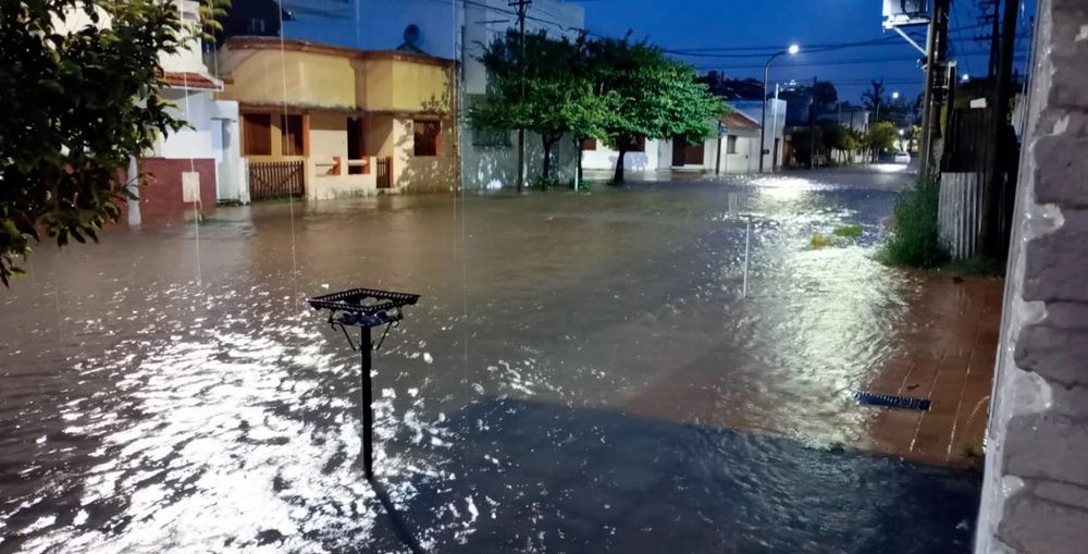 Varios barrios de Olavarría se vieron anegados.