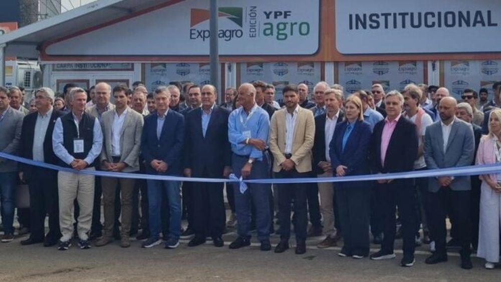 El corte de cinta en la edición 2025 de Expoagro, en San Nicolás.&nbsp;