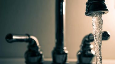 El alto contenido de arsénico en al agua, una problemática que afecta a varios distritos bonaerenses.&nbsp;