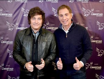 El presidente Javier Milei sorprendió con la designación de Diego Santilli como nuevo ministro del Interior. El presidente Javier Milei sorprendió con la designación de Diego Santilli como nuevo ministro del Interior.