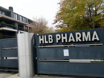 La entrada del laboratorio HLB Pharma, en San Isidro. (Clarín.com)