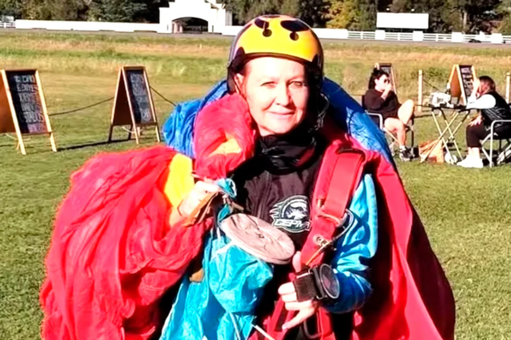 El paracaídas no habría estado en condiciones.