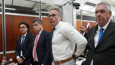 El juicio por la muerte de Maradona se iniciará el 17 de marzo; Leopoldo Luque, uno de los acusados.