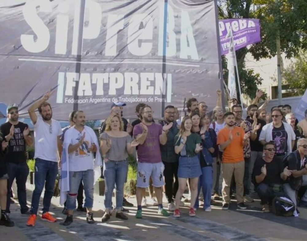 Trabajadores de prensa realizaron un paro de 48 horas en reclamo de una mejora salarial.