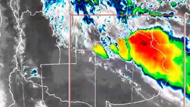 Las tormentas se regeneran constantemente en el AMBA y norte bonaerense, por lo que siguen las alertas.