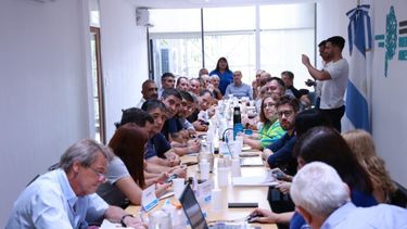 Una reunión con los gremios estatales.