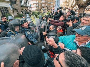 masiva marcha contra la inseguridad y la falta de respuestas al aumento de la criminalidad en mar del plata