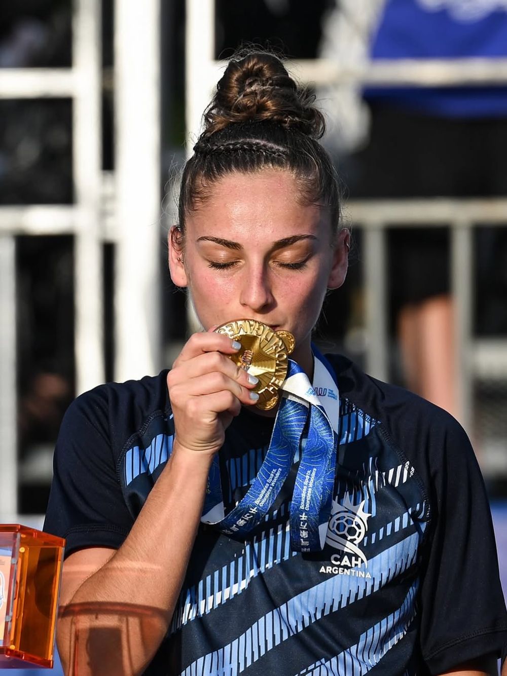 Giuliana Gamba, la campeona del mundo de Mar de Ajó. Giuliana Gamba, la campeona del mundo de Mar de Ajó.