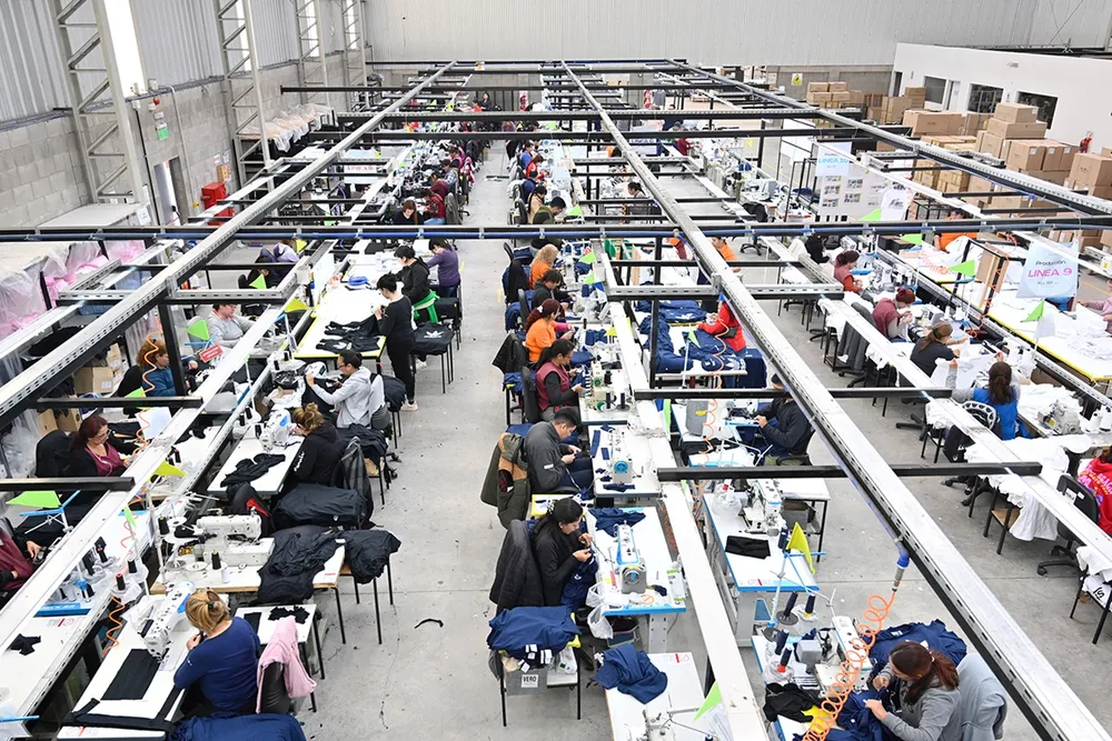 Will Der S.A., una empresa dedicada a la fabricación de indumentaria deportiva.