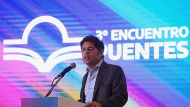 Kicillof, en Mar del Plata durante el encuentro por el programa Puentes. (Prensa Gobernación)
