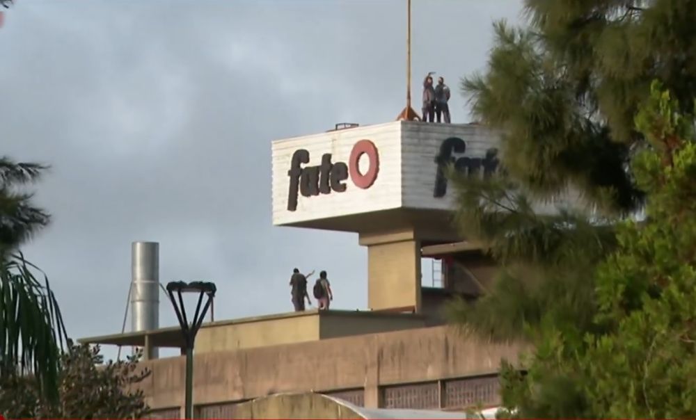 Trabajadores en la planta de FATE.&nbsp;