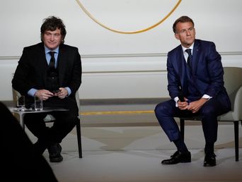 Milei y Macron en el Palacio del Elíseo.&nbsp;