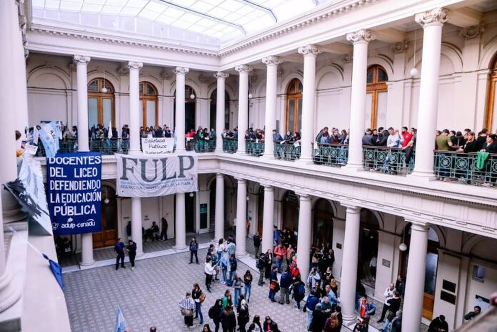 El rectorado de la UNLP.