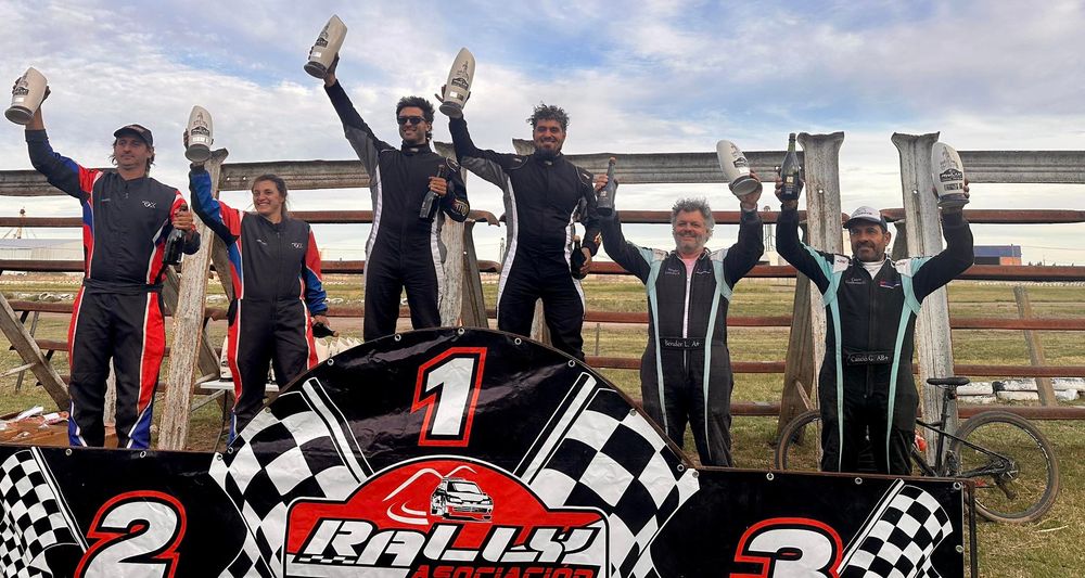 Santos y Balbuena, en el segundo escalón del podio el fin de semana pasado.