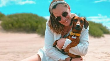 Tragedia. Leticia Lembi, una periodista de 33 años de Tres Arroyos, murió al caer de un acantilado.