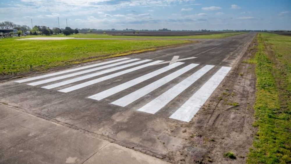 El aeródromo de Junín puede recibir vuelos sanitarios. - Diario La Verdad -