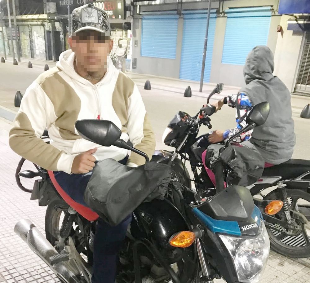 Iván Díaz se entregó a la Policía, ya que era intensamente buscado por dispararle a una adolescente y dejarla paralítica.&nbsp;