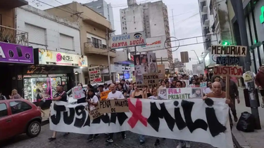 Marcha en Tandil por el crimen de Milagros Quenaipe