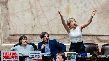 Los diputados del Frente de Izquieda durante la exposición de Adorni en el Congreso.