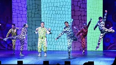 Diego Topa dio una función distendida en el Teatro Coliseo Podestá de La Plata.