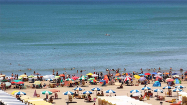 En las playas se vive el verano 2026.
