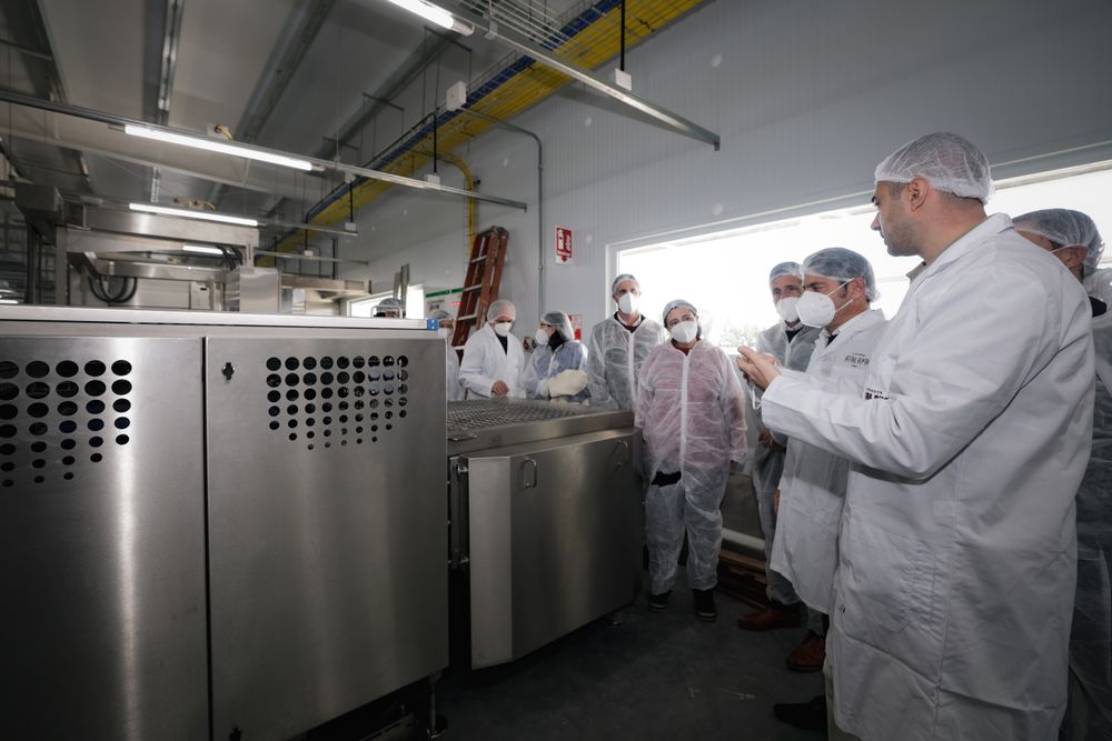 La firma Atalaya abrió una nueva planta que le permitirá producir unos 40 millones de medialunas al año. En la inauguración estuvo el gobernador bonaerense, Axel Kicillof.&nbsp;