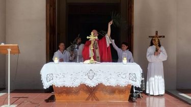 El cura Germán Loriente habló de 7.946 desaparecidos y 246.000 niños muertos por el aborto legal. - 365 Pehuajó -