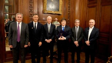Quirno, López Minujín, Dimon, Milei, Caputo y Aguirre.&nbsp;