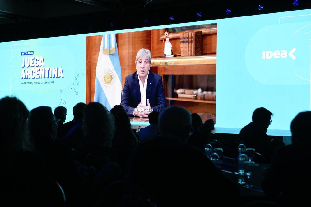 Luis Caputo, participó del Coloquio de IDEA.