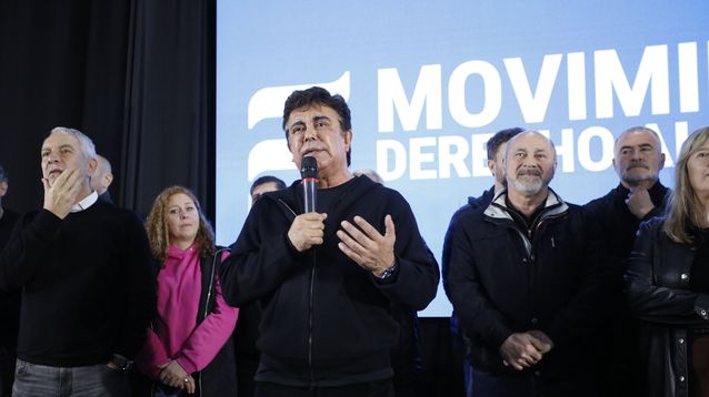 El intendente de La Matanza y presidente de la FAM, Fernando Espinoza, en el plenario del MDF realizado en la localidad de Ramallo.&nbsp;