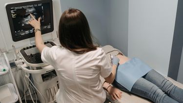 Los controles prenatales son fundamentales para la salud de la madre y el bebé. (Pexels)