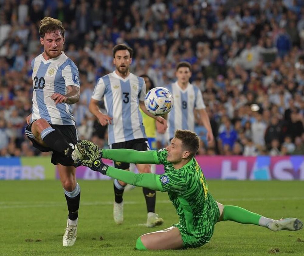 Argentina le ganó 4 a 1 al seleccionado brasileño y se clasificó al Mundial 2026. (X @fifaworldcup_es)