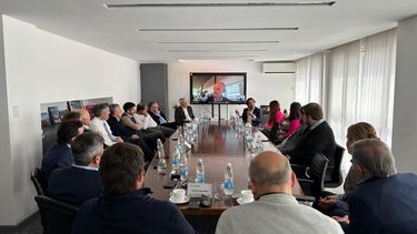 El encuentro reunió a líderes del sector logístico, tecnológico y agroexportador, con el objetivo de debatir estrategias para avanzar hacia puertos más inteligentes, sostenibles e interconectados.