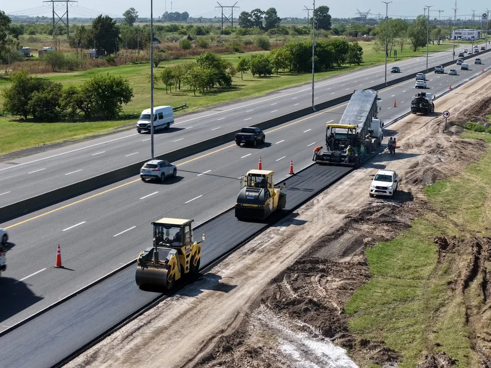 Trabajos en la autopista Buenos Aires - La Plata.&nbsp;