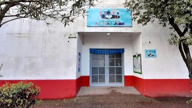 El frente del Jardín ARA San Juan de Mar del Plata, donde ocurrió la agresión.&nbsp;