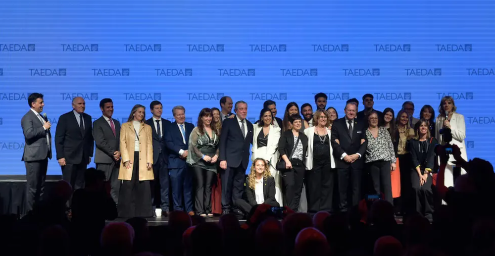 La celebración por los 20 años de Editorial TAEDA.&nbsp;