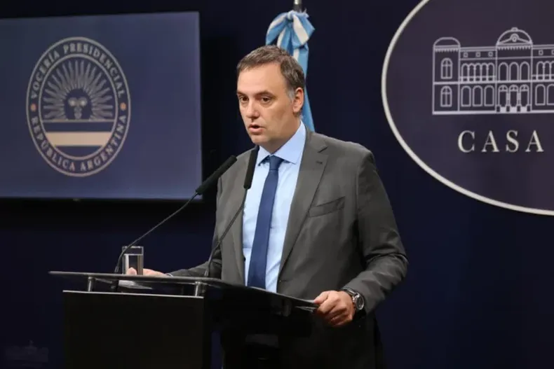 El vocero presidencial Manuel Adorni.