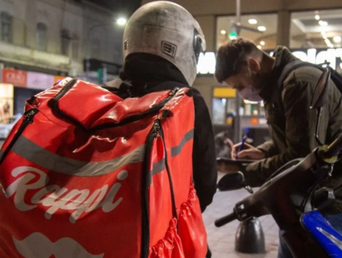 Los repartidores de Rappi, una de las plataformas más populares. Los repartidores de Rappi, una de las plataformas más populares.