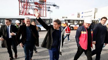 El gobernador Axel Kicillof en el puerto de Dock Sud.